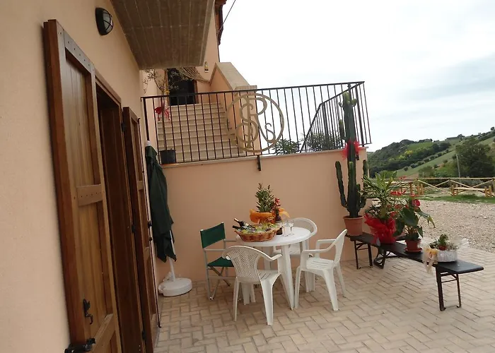 Rosa Spina Bed & Breakfast Controguerra