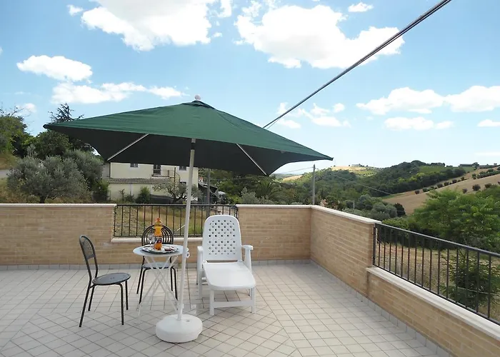 Rosa Spina Bed & Breakfast Controguerra